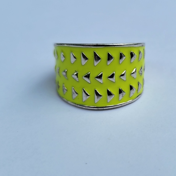 Lia sophia green ring size 10 - Picture 3 of 4